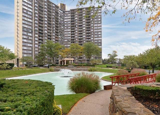 Property at 2 Bay Club Dr Unit 4Z2, Bayside, NY 11360, 1 bed, 1 bath