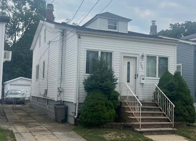 Property at 224 E New York Ave, Valley Stream, NY 11580, 4 beds, 2 baths