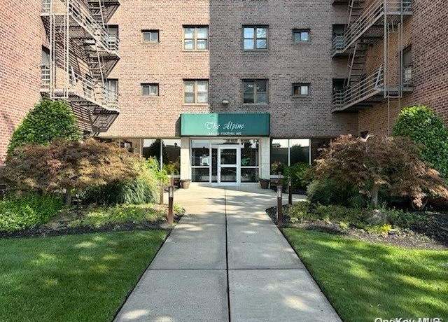 Property at Undisclosed address, Hollis, NY 11423, 1 bed, 1 bath
