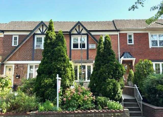 Property at 82-48 Eliot Ave, Middle Village, NY 11379, 3 beds, 2.5 baths