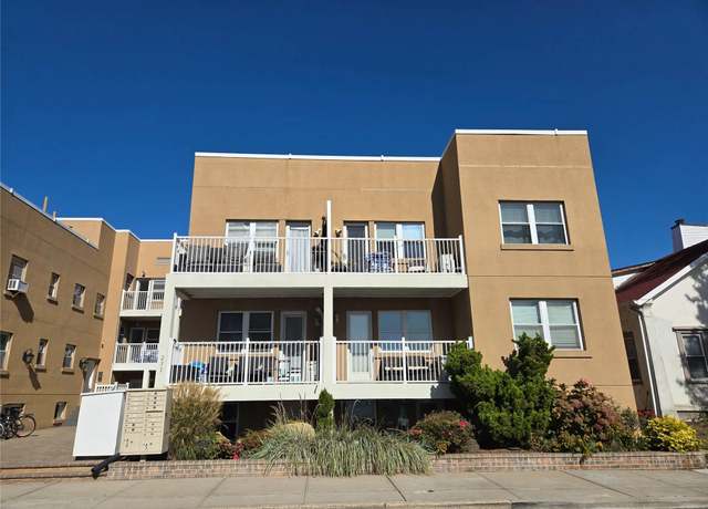 Property at 251 W Broadway #208, Long Beach, NY 11561, 1 bath