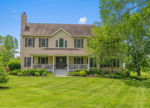 Property at 29 Hawk Hill Rd, New Paltz, NY 12561, 4 beds, 3 baths