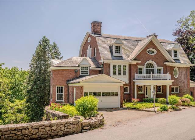 Property at 74 Tower Hill Loop, Tuxedo Park, NY 10987, 5 beds, 5.5 baths