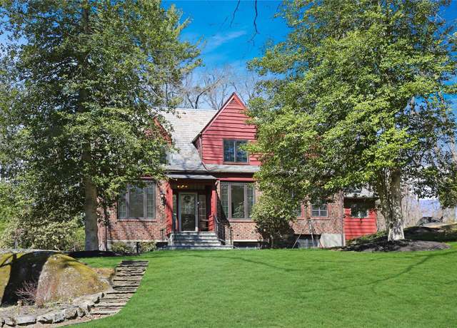 Property at 251 Furnace Dock Rd, Cortlandt Manor, NY 10567, 3 beds, 2.5 baths