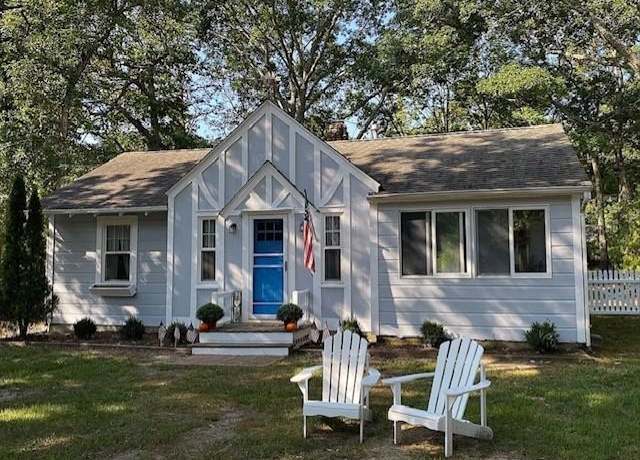 Property at 2570 Bray Ave, Laurel, NY 11948, 3 beds, 1 bath