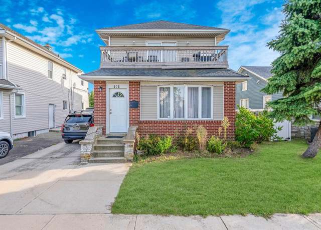 Property at 236 W Pine St, Long Beach, NY 11561, 4 beds, 2 baths
