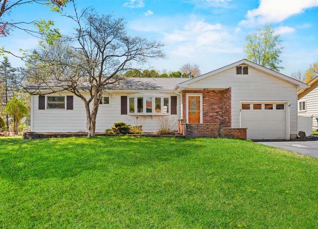 Property at 15 Standish Ave, Middletown, NY 10940, 3 beds, 1 bath
