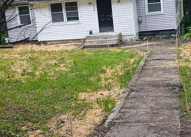 Property at 6 Hillcrest Trl, Monroe, NY 10950, 3 beds, 1.5 baths