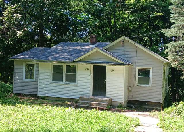 Property at 6 Hillcrest Trl, Monroe, NY 10950, 3 beds, 1.5 baths