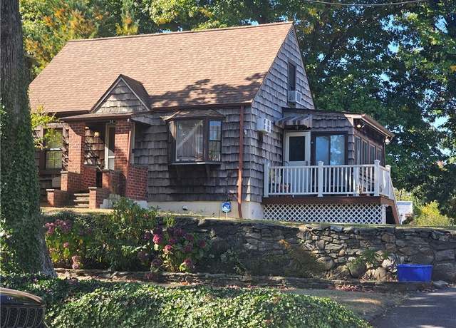 Property at 31 Ridgewood, Yonkers, NY 10704, 3 beds, 2 baths