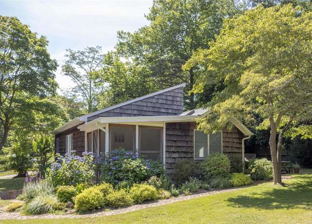Property at 2955 Hyatt Rd, Southold, NY 11971, 3 beds, 2 baths