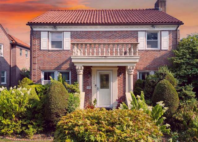 Property at 18414 Grand Central Pkwy, Jamaica Estates, NY 11432, 3 beds, 2.5 baths