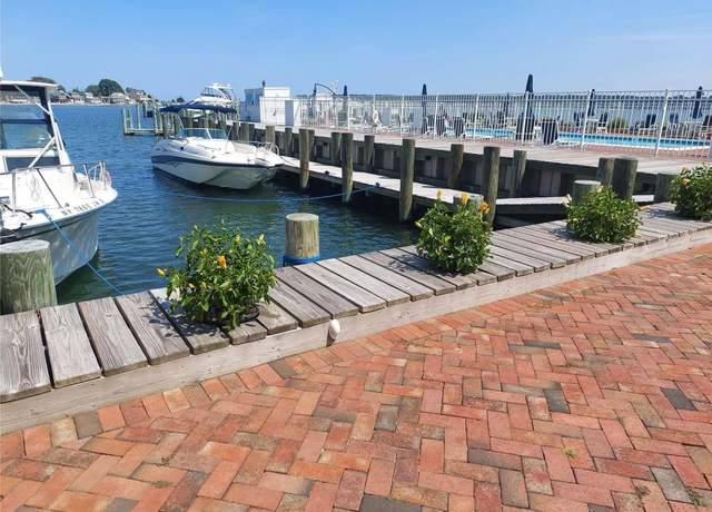 Property at 10 Stirling Cv #10, Greenport, NY 11944, 2 beds, 2.5 baths