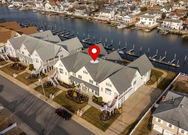 Property at 253 Westside Ave Unit D, Freeport, NY 11520, 3 beds, 2.5 baths