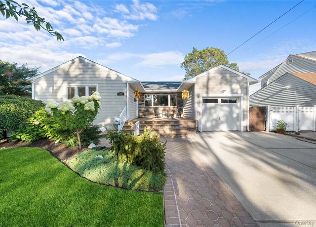 Property at 1441 Roth Rd, Seaford, NY 11783, 3 beds, 2 baths