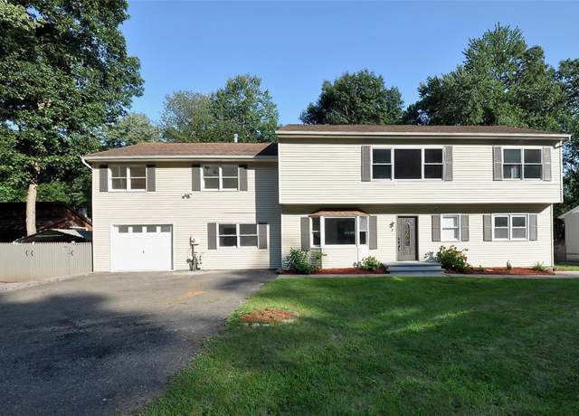Property at 8 Parker Ave, Greenwood Lake, NY 10925, 3 beds, 3.5 baths