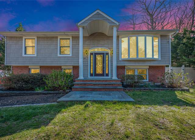 Property at 29 Fairway Dr, Rocky Point, NY 11778, 4 beds, 2.5 baths