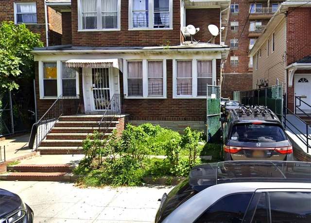 Property at 40-33 74th St, Jackson Heights, NY 11372, 0.5 baths