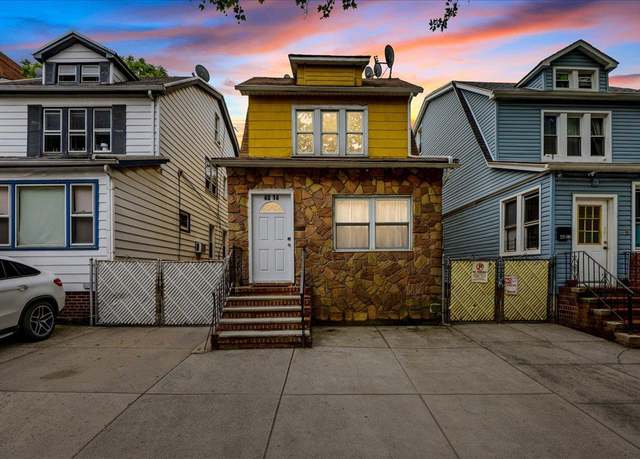 Property at 40-14 79th St, Elmhurst, NY 11373, 4 beds, 1 bath