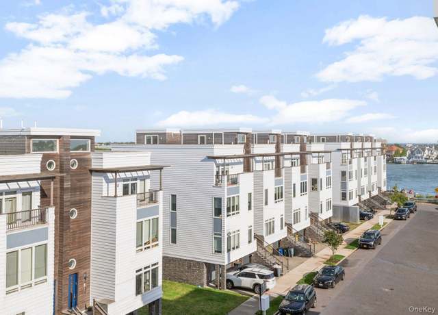 Property at 156 Beach 6th St, Far Rockaway, NY 11691, 5 beds, 4 baths