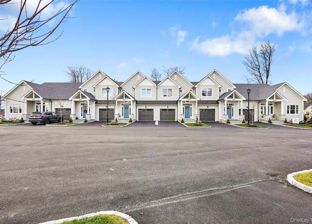 Property at 2040 Crompond Rd #23, Yorktown Heights, NY 10598, 3 beds, 2.5 baths