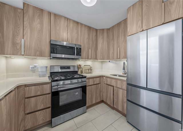 Property at 9820 62 Dr Unit G15, Rego Park, NY 11374, 1 bed, 1 bath