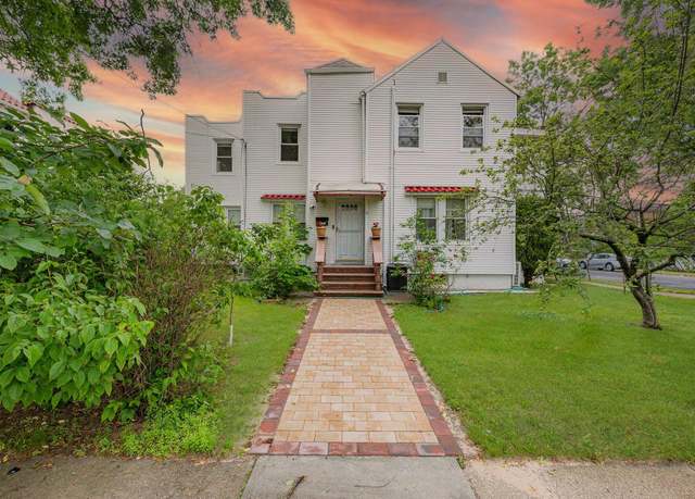 Property at 233-04 Seward Ave, Queens Village, NY 11427, 5 beds, 3 baths