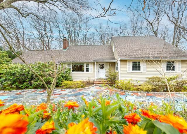 Property at 9 Mount Grey Rd, Stony Brook, NY 11790, 5 beds, 3 baths