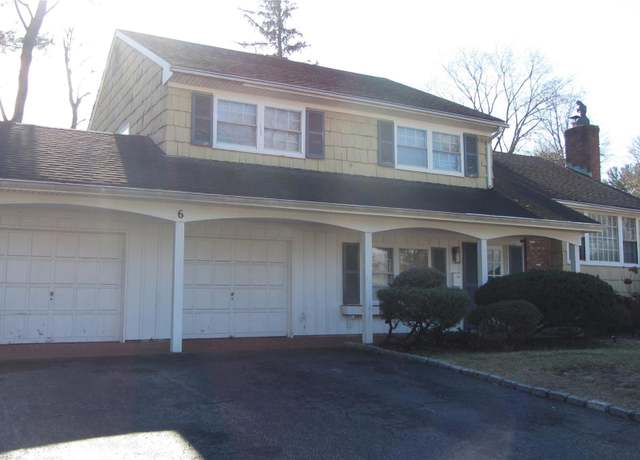 Property at 6 Eldridge Pl, Glen Cove, NY 11542, 3 beds, 2.5 baths