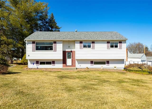 Property at 26 Ricky Ln, Poughkeepsie, NY 12601, 4 beds, 1.5 baths
