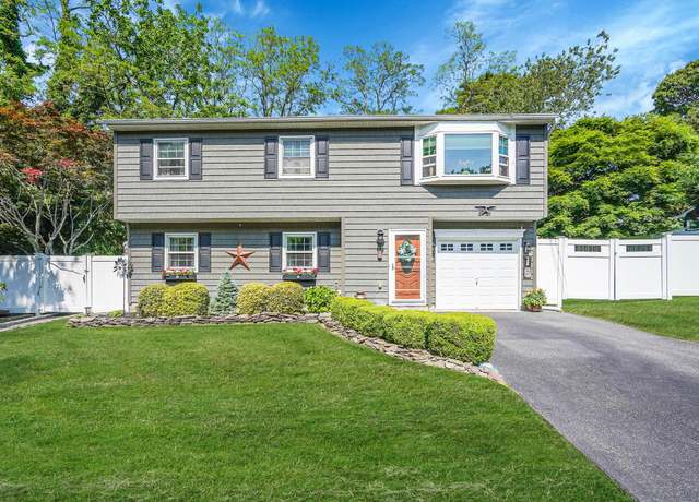 Property at 16 Maple Rd, Wading River, NY 11792, 5 beds, 2 baths