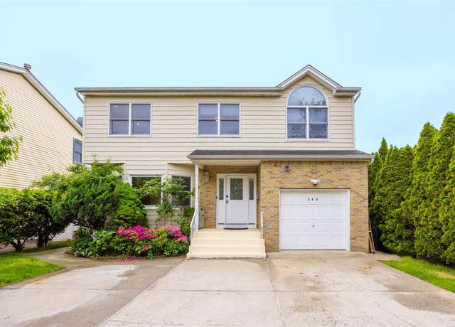 Property at 247 Marcus Ave, New Hyde Park, NY 11040, 4 beds, 3.5 baths