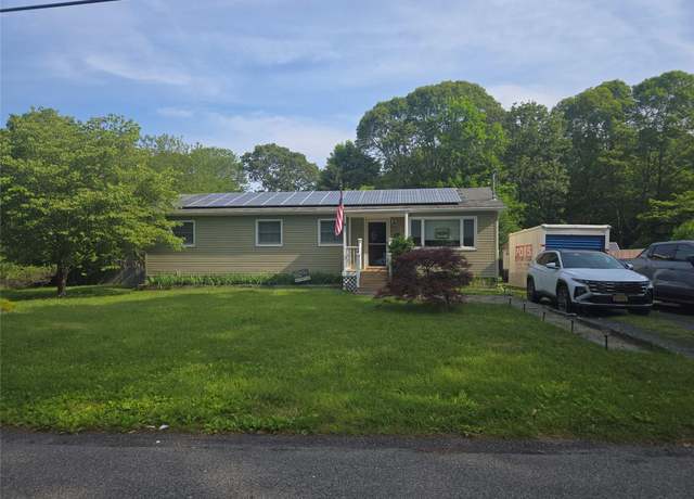 Property at 3 Barberry Ln, Middle Island, NY 11953, 4 beds, 2 baths