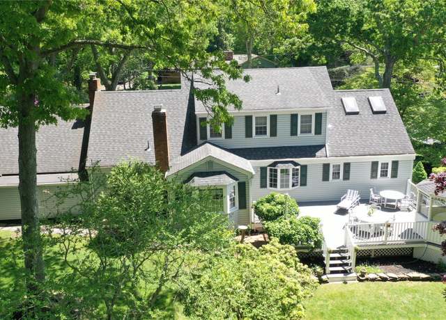 Property at 14 Gateway Dr, Wading River, NY 11792, 4 beds, 2.5 baths