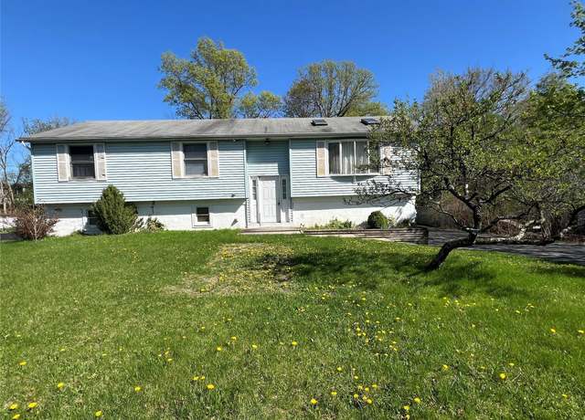 Property at 11 Keats Rd, Middletown, NY 10941, 3 beds, 1.5 baths