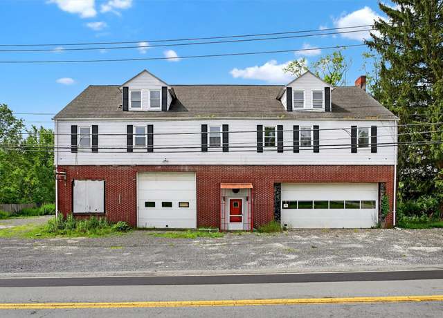 Property at 2213 Mount Hope Rd, Middletown, NY 10940, 4 beds, 3 baths