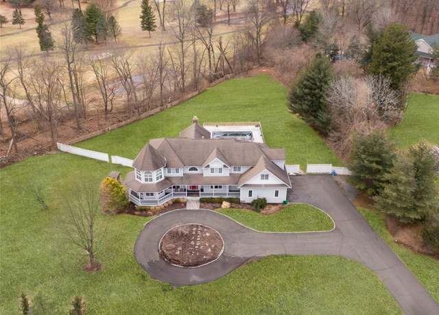 Property at 185 Spook Rock Rd, Suffern, NY 10901, 7 beds, 5.5 baths