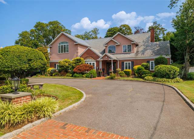 Property at 333 N Village Ave, Rockville Centre, NY 11570, 6 beds, 5 baths