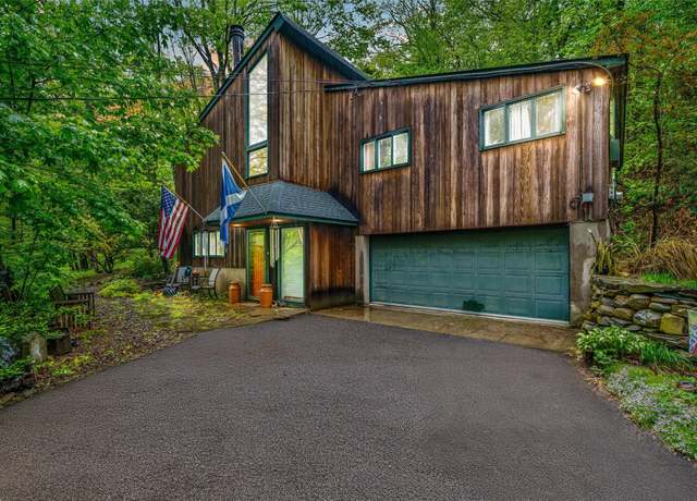 Property at 271 Mineral Springs Rd, Highland Mills, NY 10930, 4 beds, 3 baths