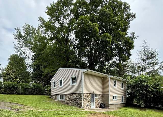 Property at 45 Juniper Dr, Lincolndale, NY 10541, 2 beds, 2 baths