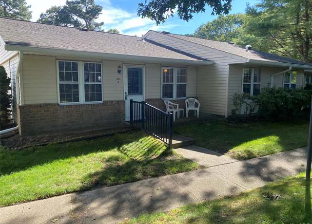Property at 393 A Woodbridge Dr, Ridge, NY 11961, 2 beds, 1 bath