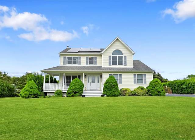 Property at 70 Mockingbird Ln, Southold, NY 11971, 4 beds, 3 baths