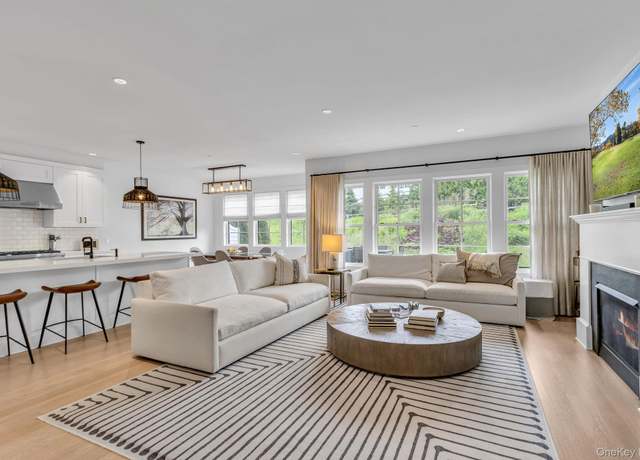 Property at 5 Primrose Ln, Rye Brook, NY 10573, 3 beds, 3.5 baths