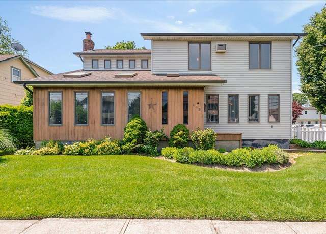Property at 403 S 1st St, Lindenhurst, NY 11757, 3 beds, 2 baths