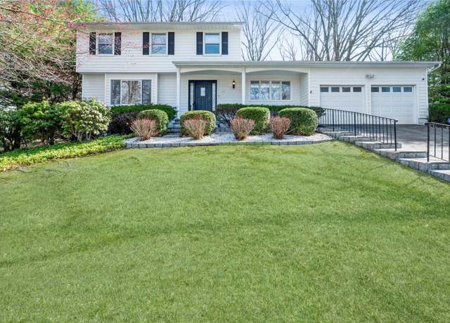 Property at 14 Reeback Dr, Ossining, NY 10562, 5 beds, 3.5 baths