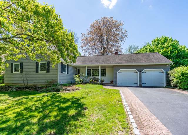 Property at 24 Cider Mill Ln, Huntington, NY 11743, 4 beds, 2 baths