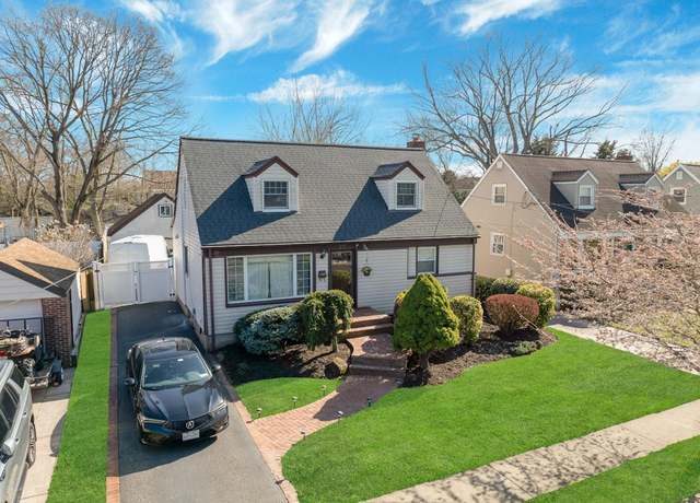 Property at 25 Garden Pl, Merrick, NY 11566, 4 beds, 2 baths