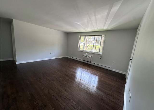 Property at 1304 Parr Lake Dr Unit 13D, Newburgh, NY 12550, 2 beds, 1 bath