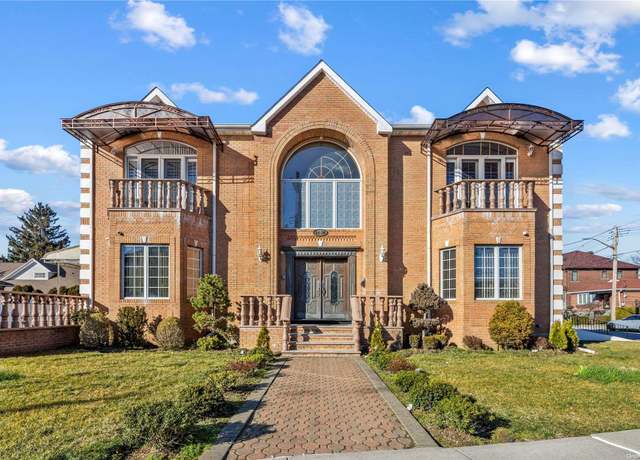 Property at 14-54 159th St, Whitestone, NY 11357, 5 beds, 5.5 baths