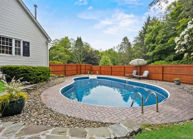 Property at 1056 Beekman Rd, Hopewell Junction, NY 12533, 3 beds, 3 baths